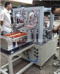 五金自動(dòng)組裝機(jī) 提升刀片生產(chǎn)效能的行業(yè)專用設(shè)備